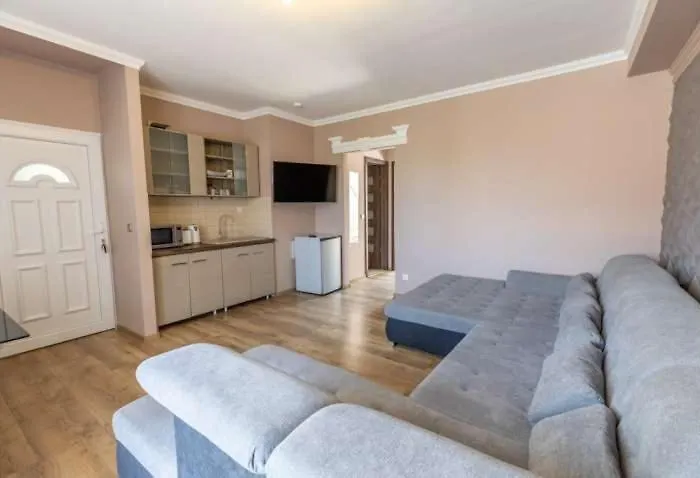 Strand Apartman Hajdúszoboszló Apartamento *